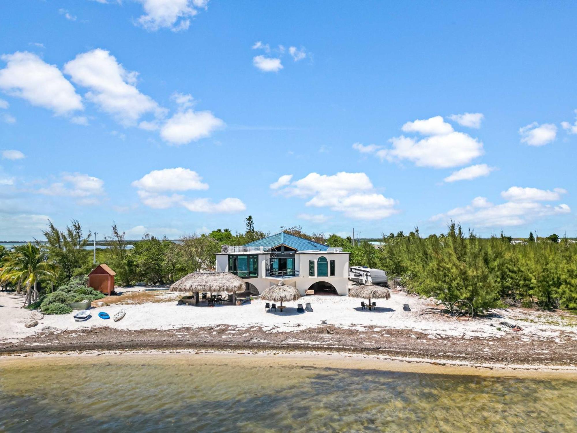 Barnacle Bed And Breakfast ビッグ・パイン・キー エクステリア 写真